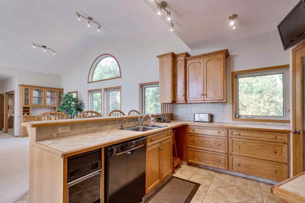 MLS® A2235510 - 602 Pheasant Close  in Pelican Point_CAMR Pelican Point, Residential
