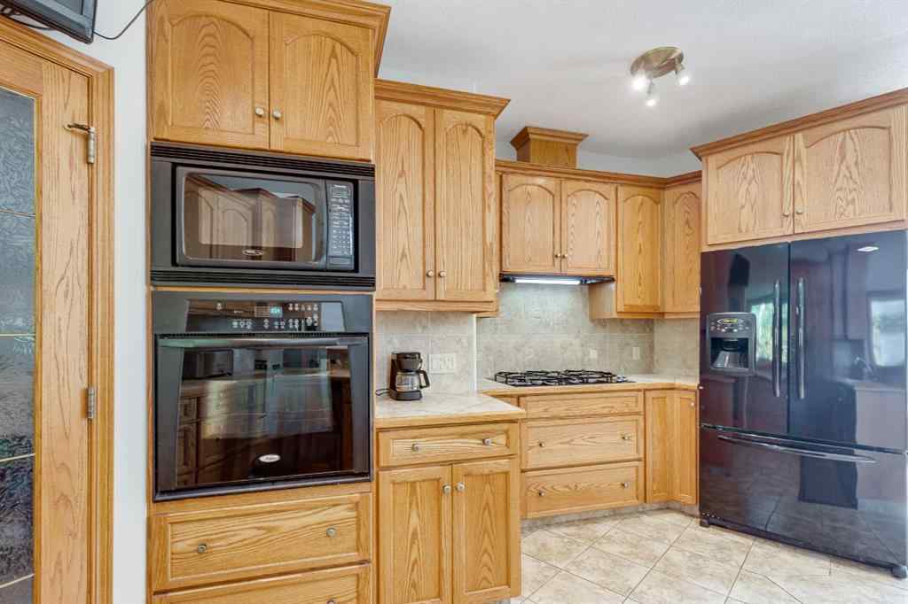 MLS® A2235510 - 602 Pheasant Close  in Pelican Point_CAMR Pelican Point, Residential