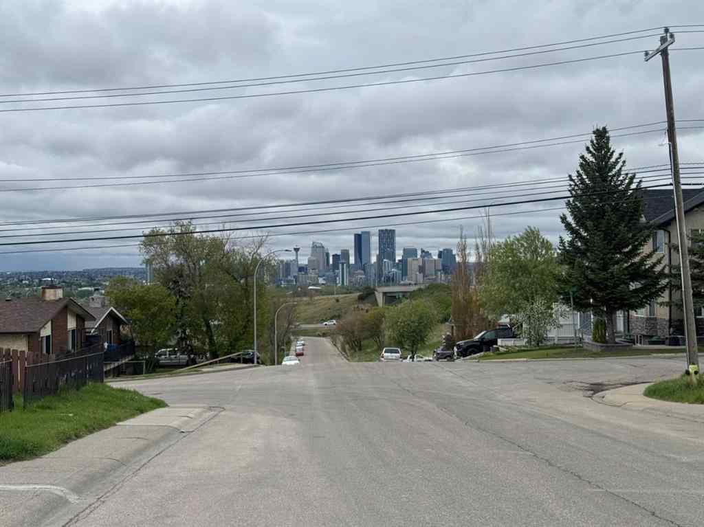 MLS® A2235528 - 2718 9 Avenue SE in Albert Park/Radisson Heights Calgary, Residential