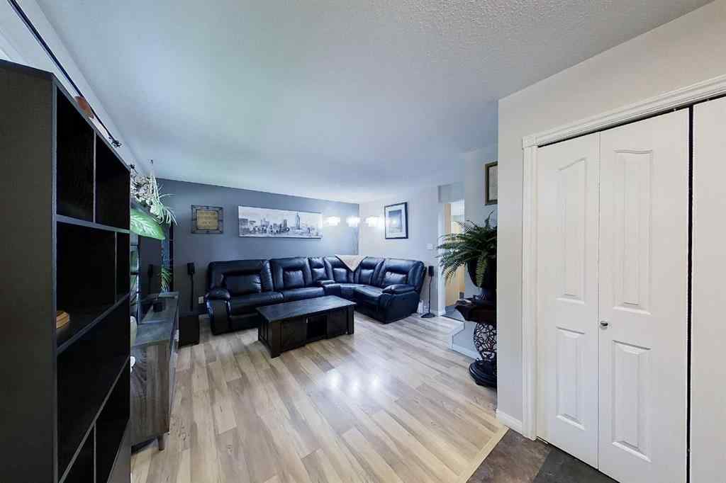 MLS® A2235553 - 708 8 Avenue SW in NONE Slave Lake, Residential