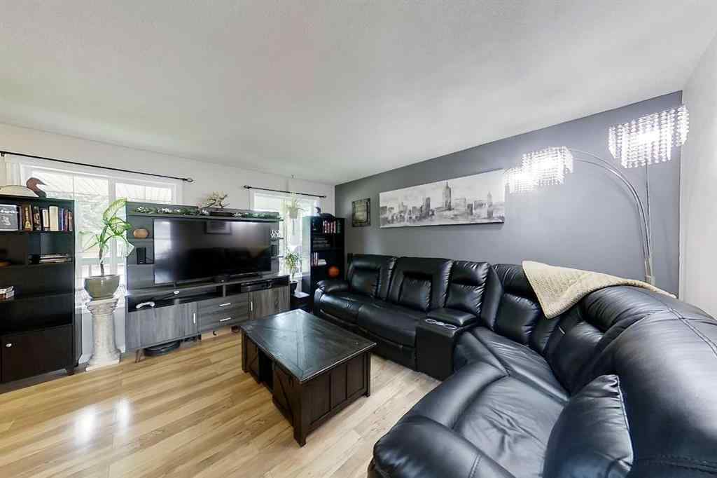 MLS® A2235553 - 708 8 Avenue SW in NONE Slave Lake, Residential