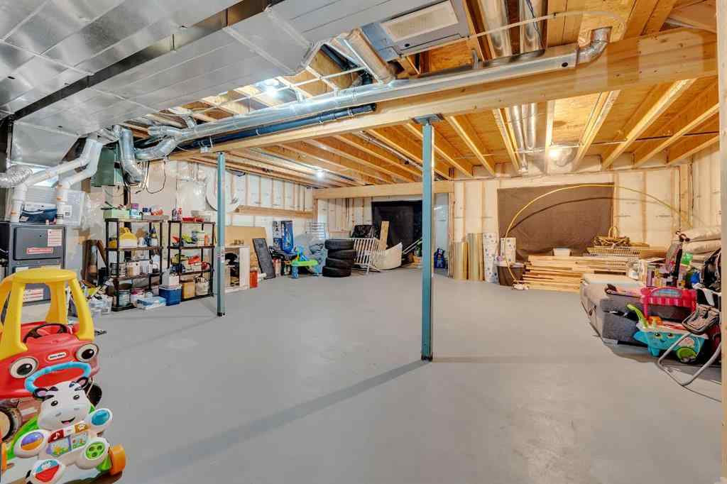 MLS® A2235566 - 165 Kingsbury Close SE in Kings Heights Airdrie, Residential
