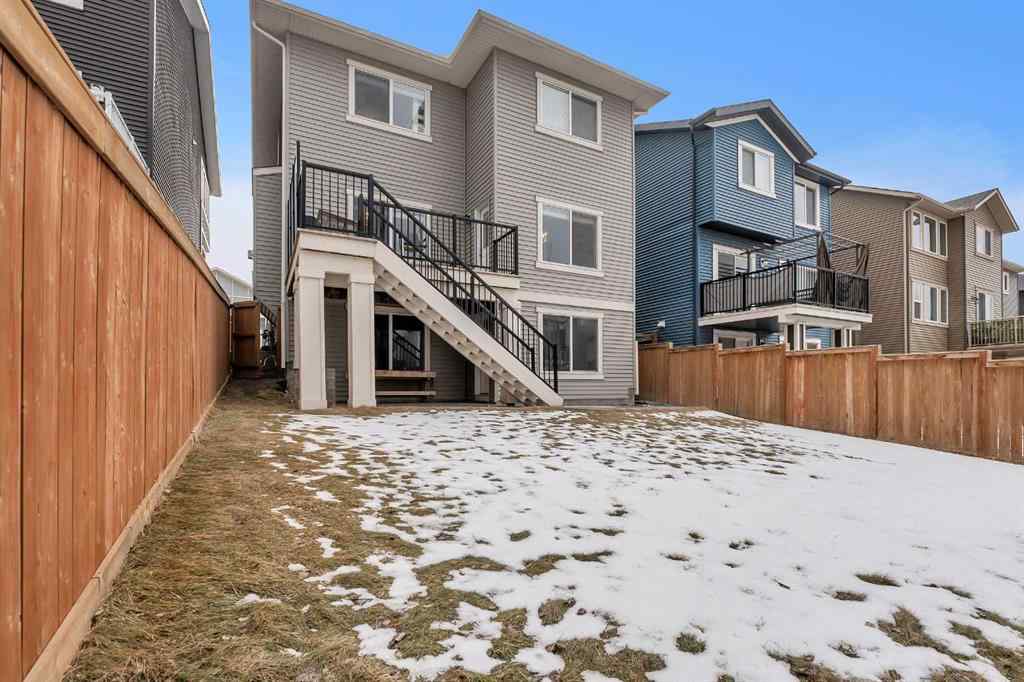 MLS® A2235566 - 165 Kingsbury Close SE in Kings Heights Airdrie, Residential