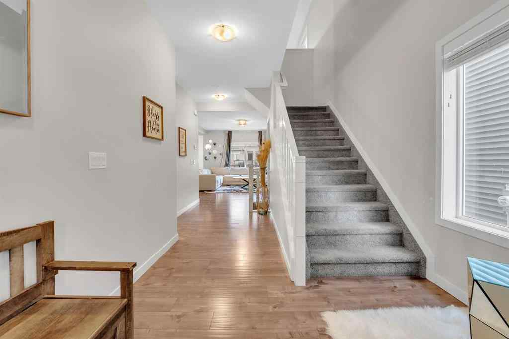 MLS® A2235566 - 165 Kingsbury Close SE in Kings Heights Airdrie, Residential