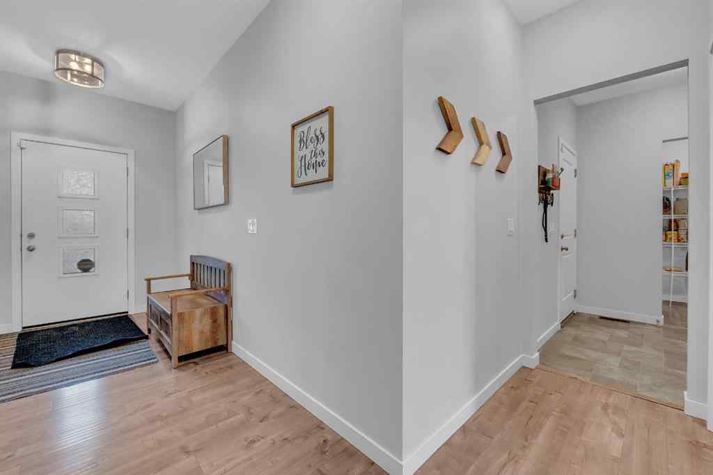 MLS® A2235566 - 165 Kingsbury Close SE in Kings Heights Airdrie, Residential