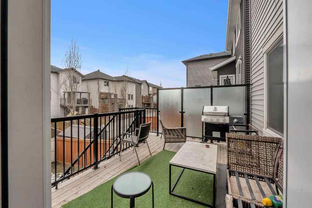 MLS® A2235566 - 165 Kingsbury Close SE in Kings Heights Airdrie, Residential