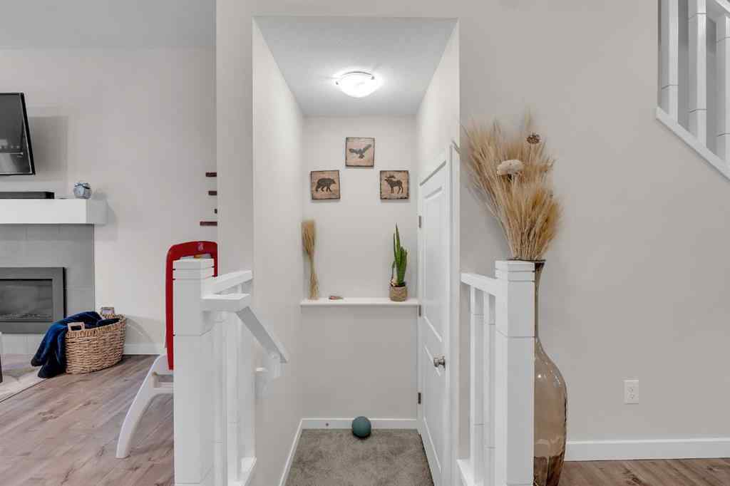 MLS® A2235566 - 165 Kingsbury Close SE in Kings Heights Airdrie, Residential