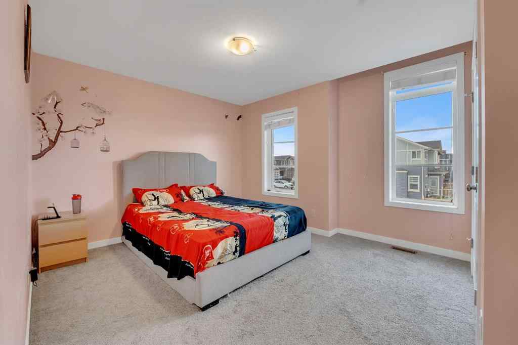 MLS® A2235566 - 165 Kingsbury Close SE in Kings Heights Airdrie, Residential