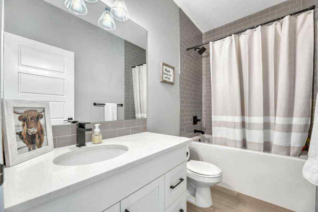 MLS® A2235591 - 1181 Hillcrest Manor Estates  in Hillview Estates Strathmore, Residential