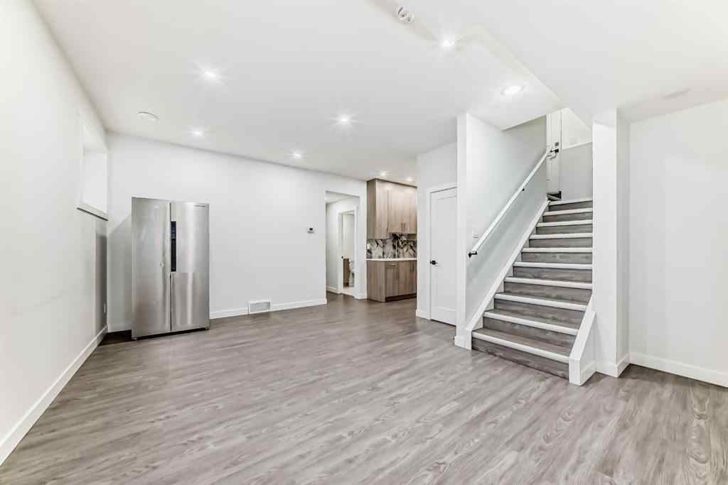 MLS® A2235594 - 127 Saddlecrest Grove NE in Saddle Ridge Calgary, Residential