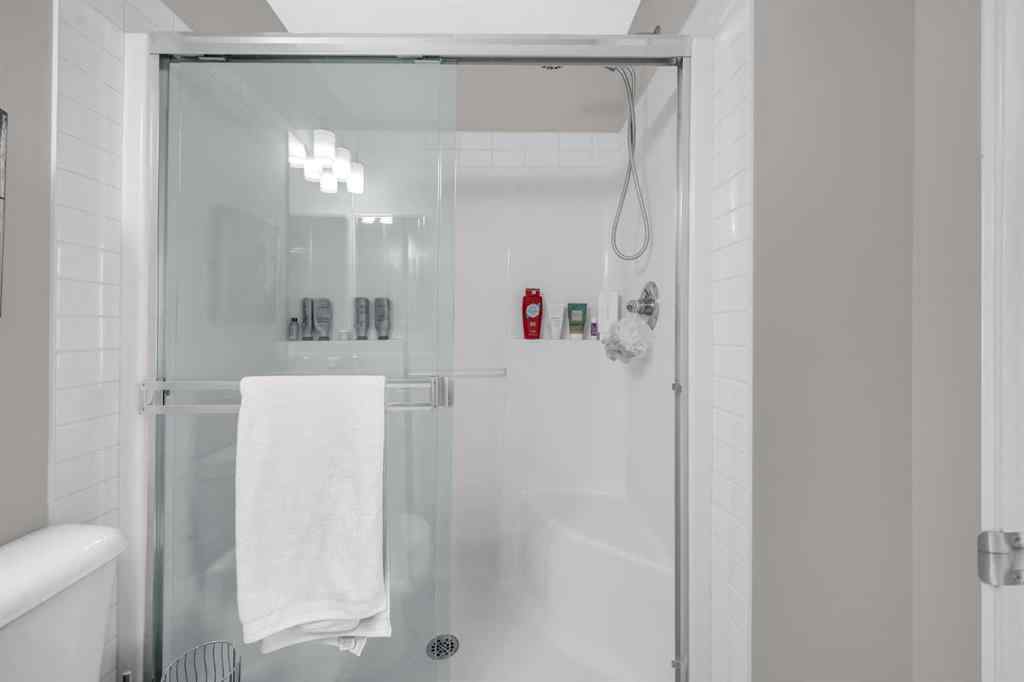 MLS® A2235599 - 45 AUBURN MEADOWS Way SE in Auburn Bay Calgary, Residential