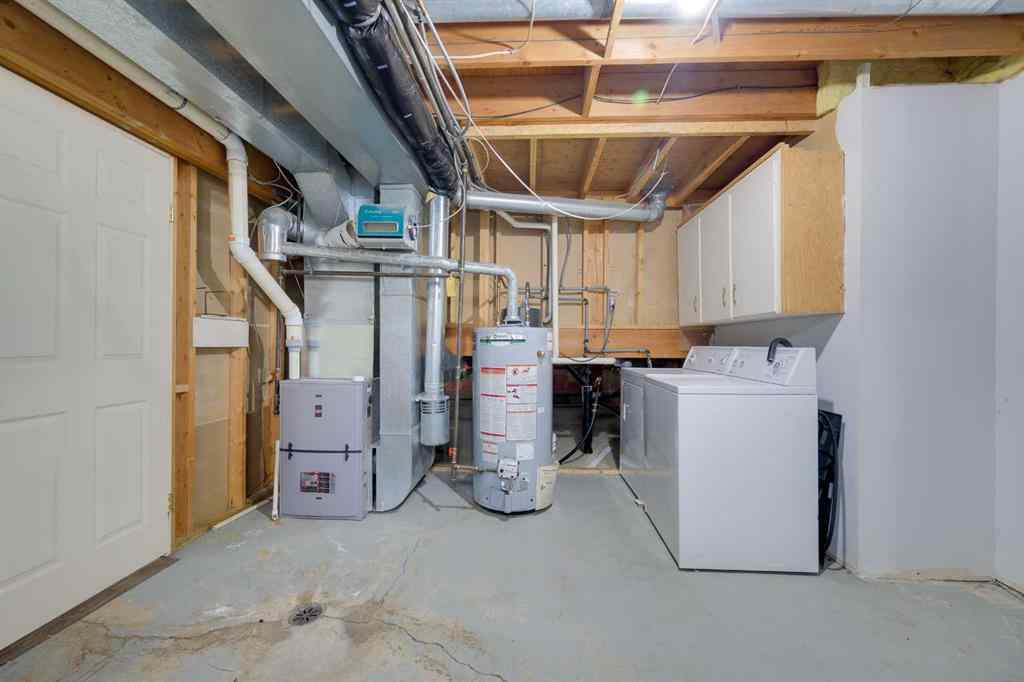 MLS® A2235623 - 174 Donnelly Crescent  in Deer Park Village Red Deer, Residential