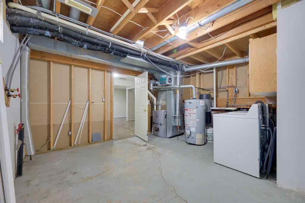 MLS® A2235623 - 174 Donnelly Crescent  in Deer Park Village Red Deer, Residential