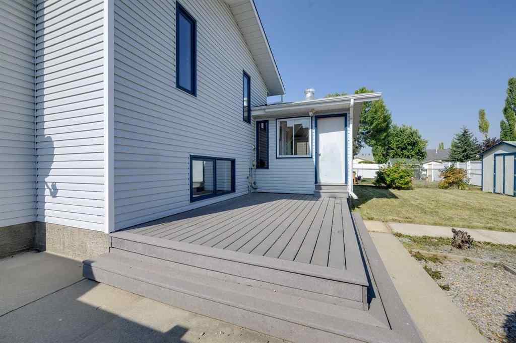 MLS® A2235623 - 174 Donnelly Crescent  in Deer Park Village Red Deer, Residential