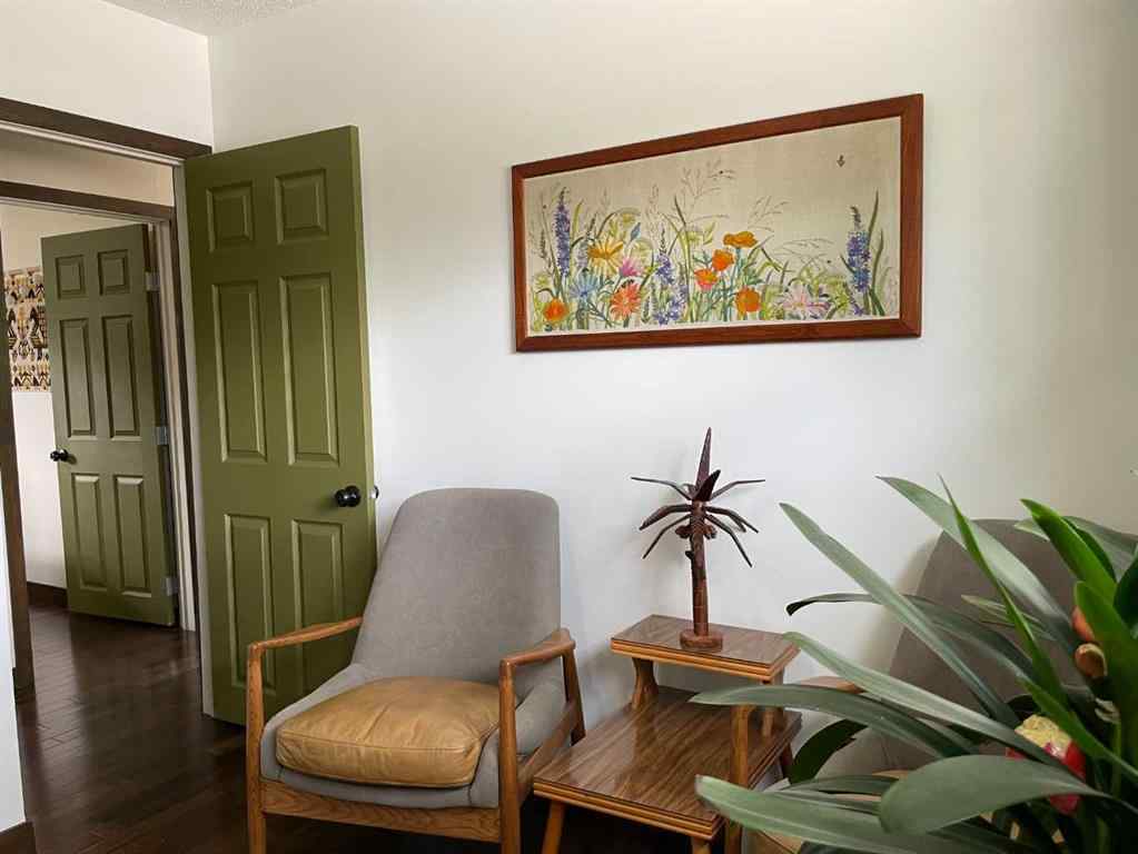 MLS® A2235628 - 10404 116 Street  in NONE Fairview, Residential
