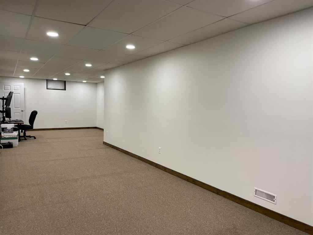 MLS® A2235628 - 10404 116 Street  in NONE Fairview, Residential