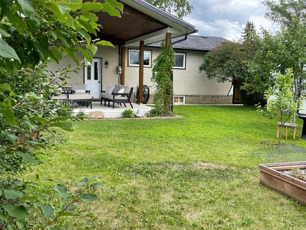 MLS® A2235628 - 10404 116 Street  in NONE Fairview, Residential
