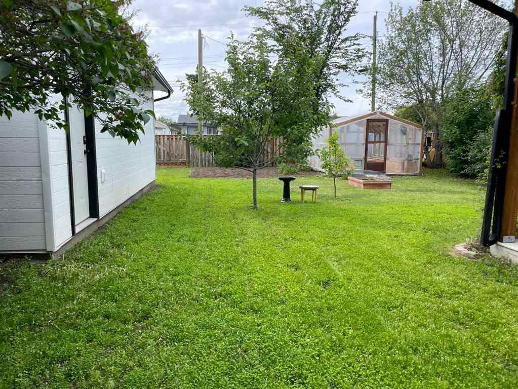 MLS® A2235628 - 10404 116 Street  in NONE Fairview, Residential