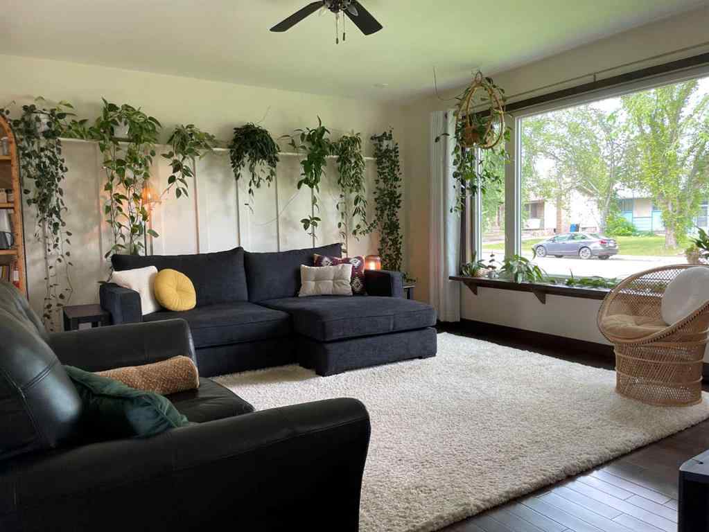 MLS® A2235628 - 10404 116 Street  in NONE Fairview, Residential