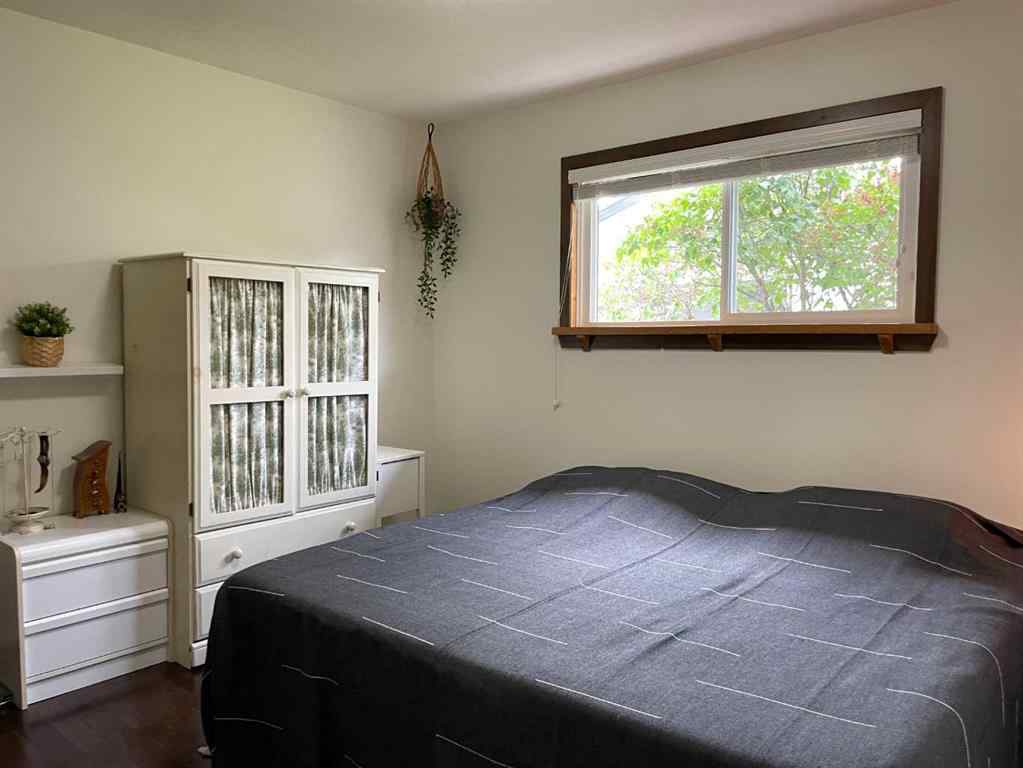 MLS® A2235628 - 10404 116 Street  in NONE Fairview, Residential