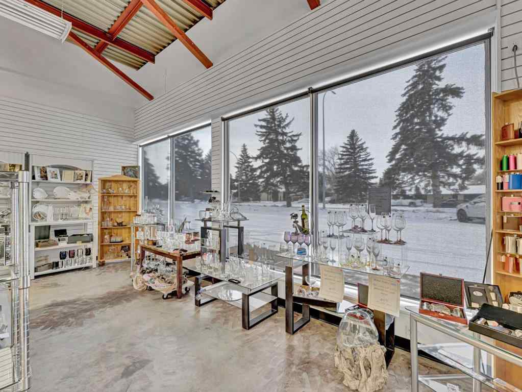 MLS® A2235639 - Unit #101 1601 Dunmore Road SE in Crestwood-Norwood Medicine Hat, Commercial