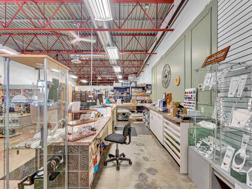 MLS® A2235639 - Unit #101 1601 Dunmore Road SE in Crestwood-Norwood Medicine Hat, Commercial