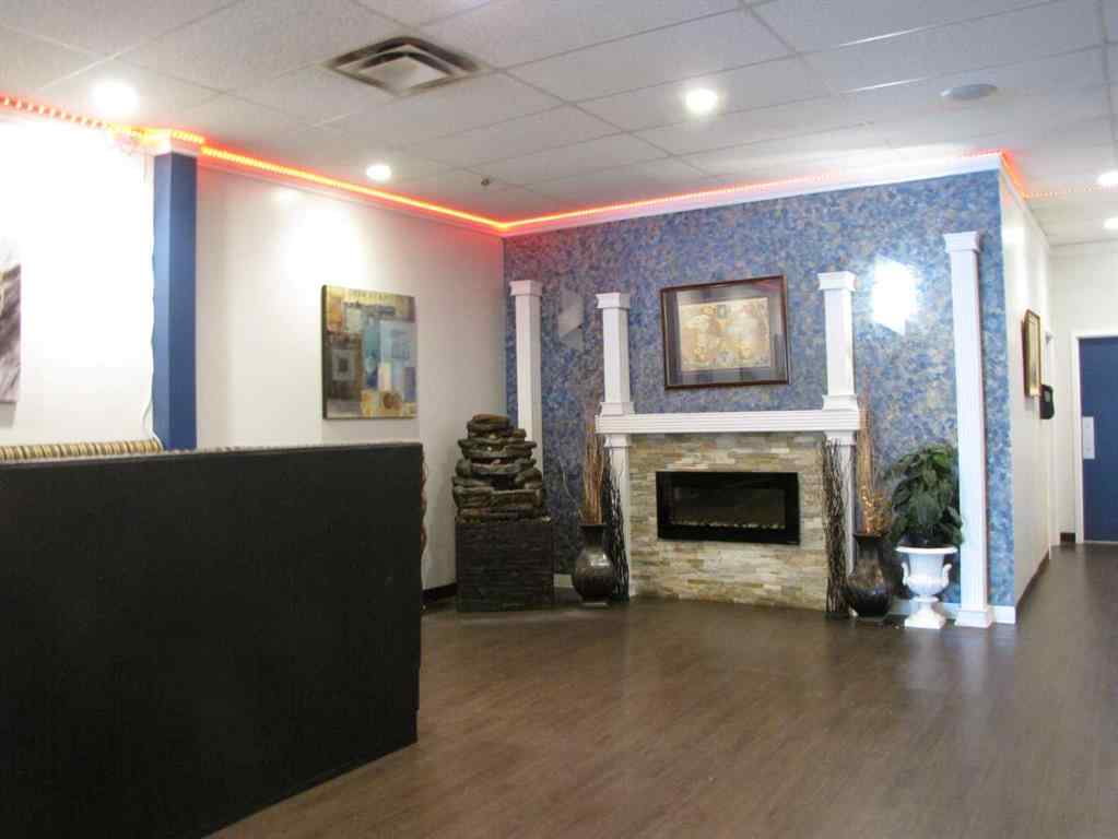 MLS® A2235648 - Unit #118 4804 50 Street  in Downtown Innisfail Innisfail, Commercial