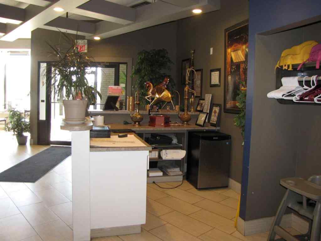 MLS® A2235648 - Unit #118 4804 50 Street  in Downtown Innisfail Innisfail, Commercial