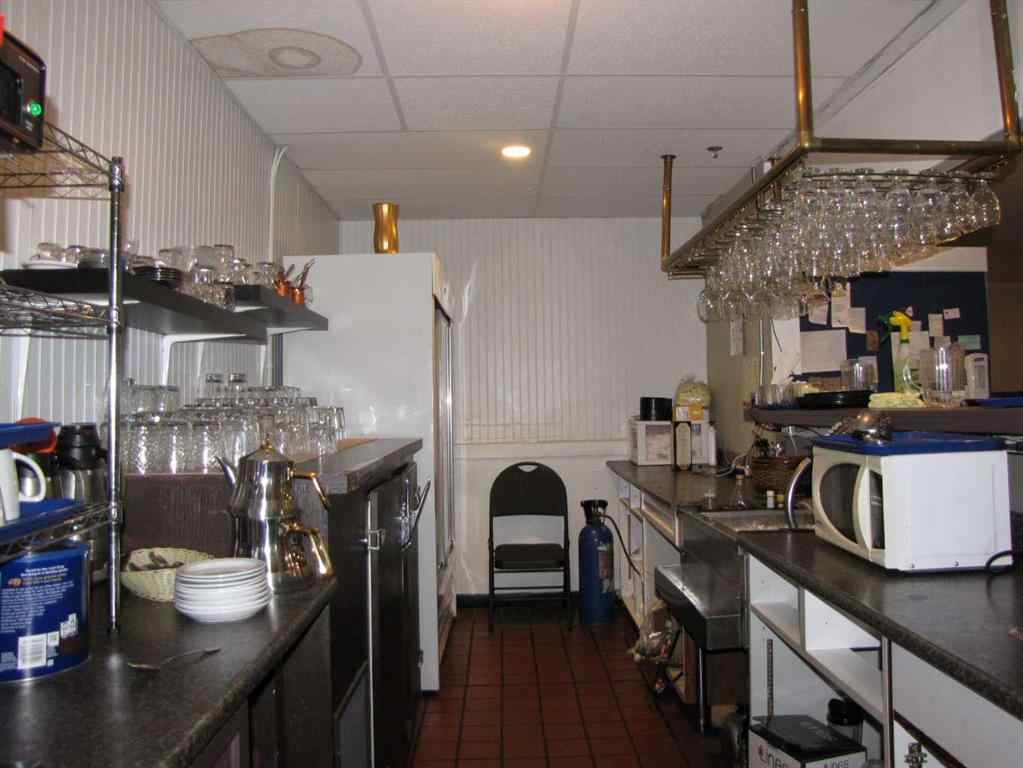 MLS® A2235648 - Unit #118 4804 50 Street  in Downtown Innisfail Innisfail, Commercial