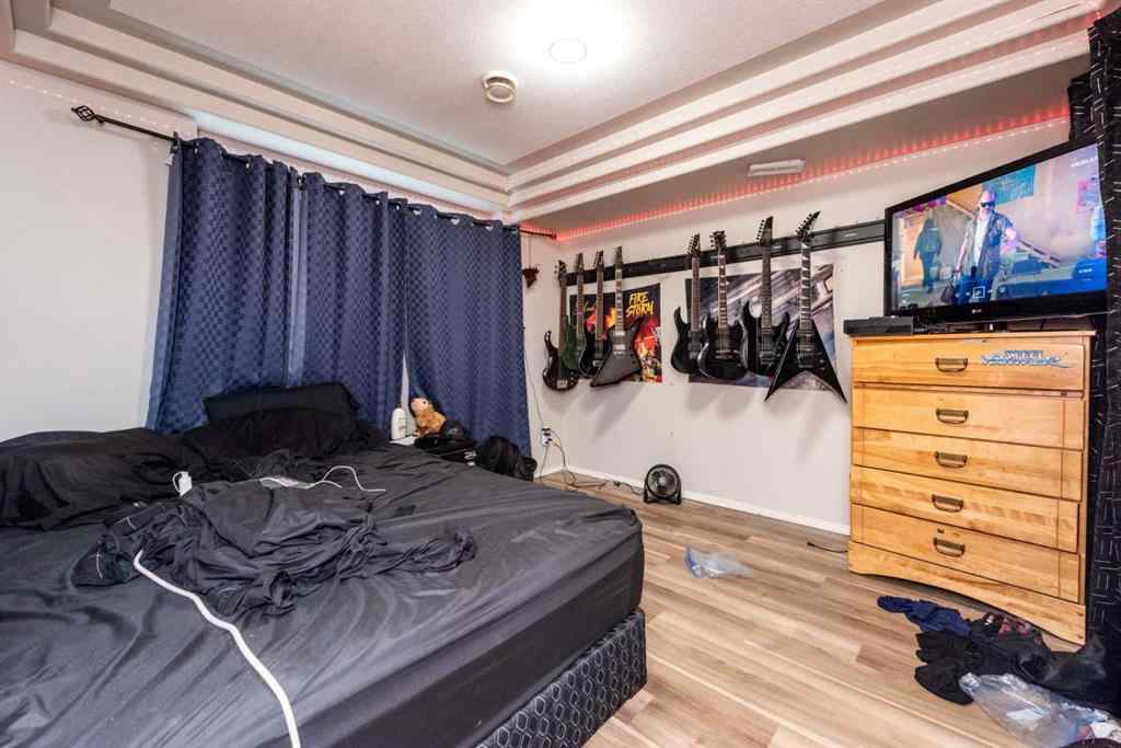 MLS® A2235682 - 214 Erin Circle SE in Erin Woods Calgary, Residential