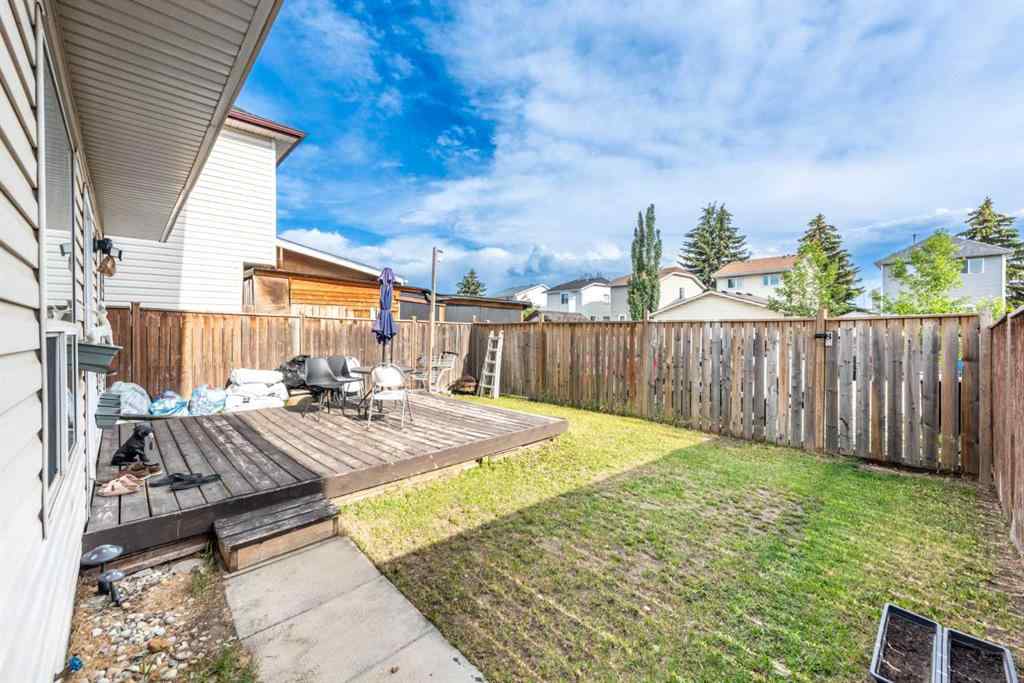 MLS® A2235682 - 214 Erin Circle SE in Erin Woods Calgary, Residential
