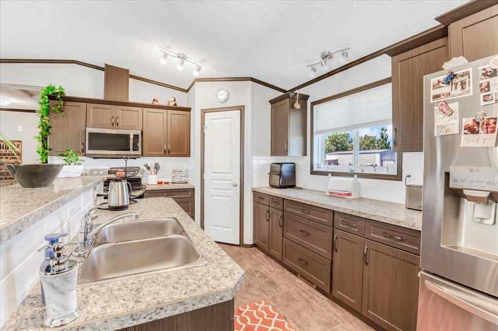 MLS® A2235716 - 513 Railway Avenue  in NONE Rural Vulcan County, Residential
