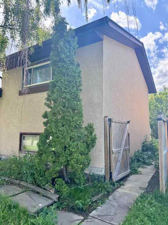 MLS® A2235722 - 119 Pinecliff Way NE in Pineridge Calgary, Residential