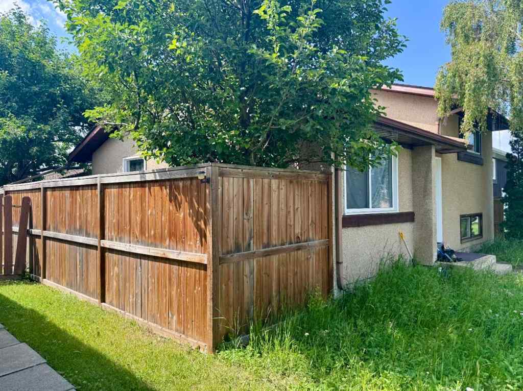 MLS® A2235722 - 119 Pinecliff Way NE in Pineridge Calgary, Residential