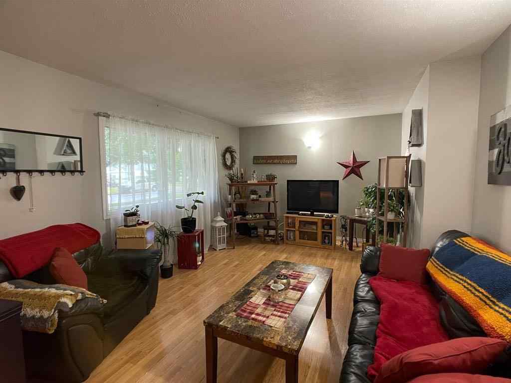 MLS® A2235745 - 4721 55th Avenue   in NONE High Prairie, Residential