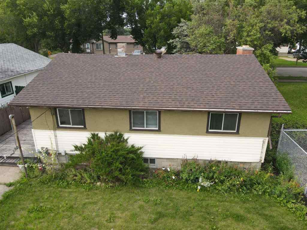 MLS® A2235745 - 4721 55th Avenue   in NONE High Prairie, Residential