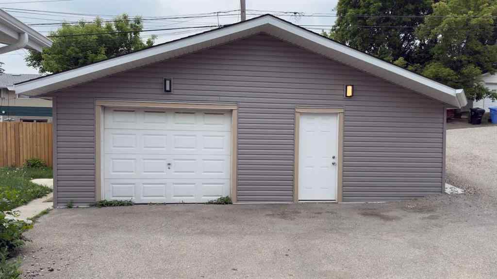 MLS® A2235755 - 509,511 34 Avenue NE in Winston Heights/Mountview Calgary, Multi-Family