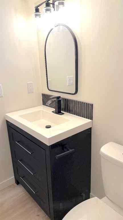 MLS® A2235755 - 509,511 34 Avenue NE in Winston Heights/Mountview Calgary, Multi-Family