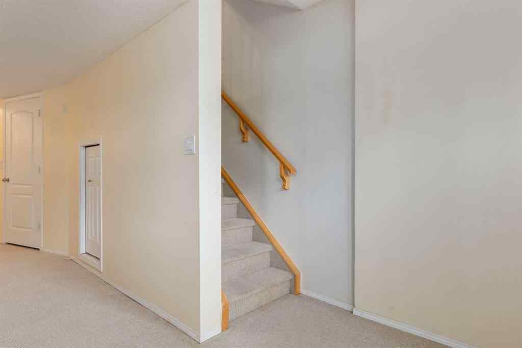 MLS® A2235784 - 2834 Parkdale Boulevard NW in West Hillhurst Calgary, Residential