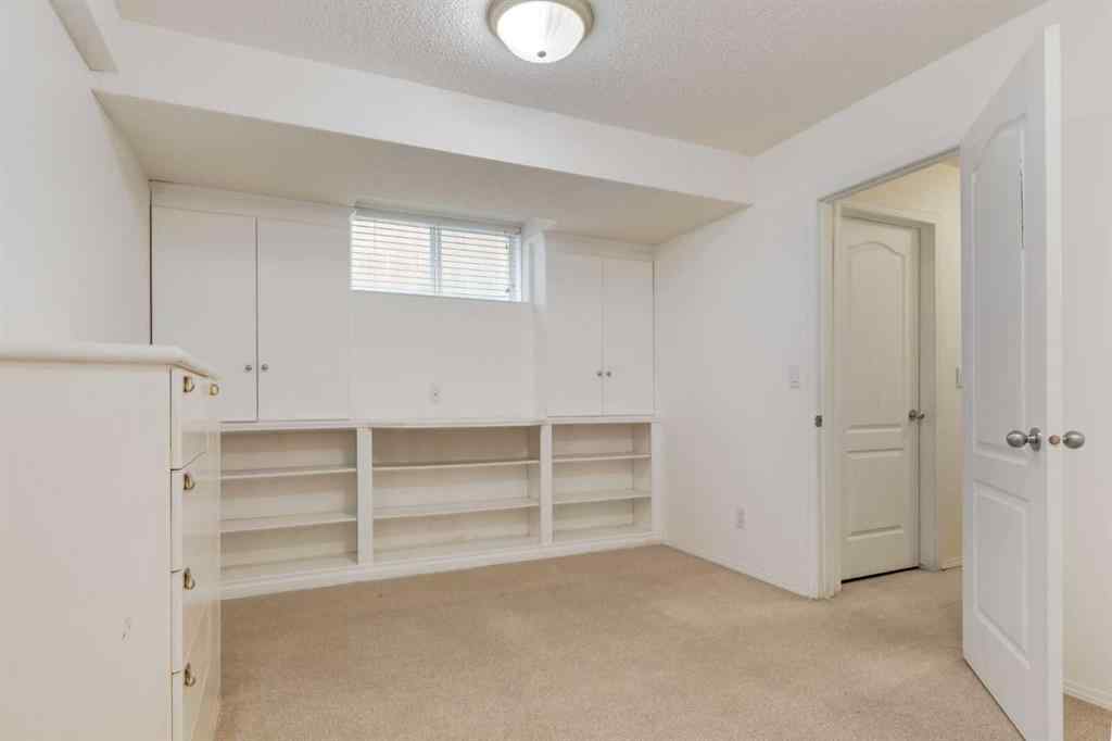 MLS® A2235784 - 2834 Parkdale Boulevard NW in West Hillhurst Calgary, Residential