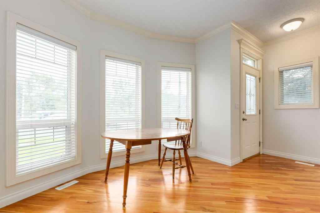 MLS® A2235784 - 2834 Parkdale Boulevard NW in West Hillhurst Calgary, Residential