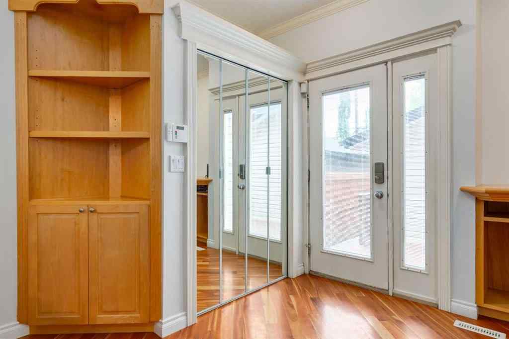 MLS® A2235784 - 2834 Parkdale Boulevard NW in West Hillhurst Calgary, Residential
