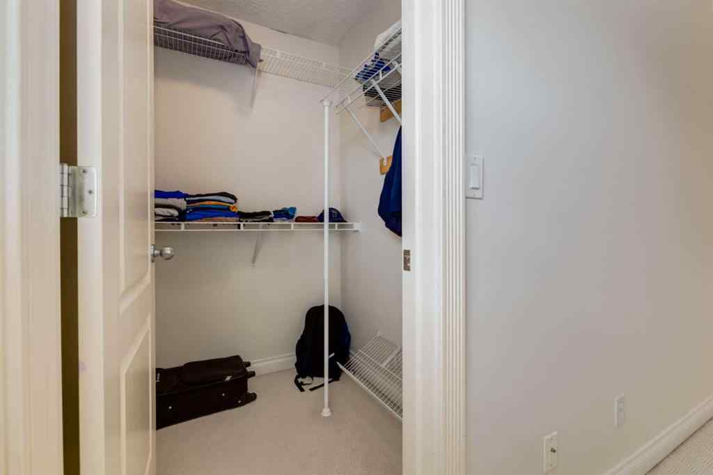 MLS® A2235784 - 2834 Parkdale Boulevard NW in West Hillhurst Calgary, Residential