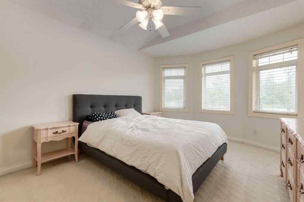 MLS® A2235784 - 2834 Parkdale Boulevard NW in West Hillhurst Calgary, Residential