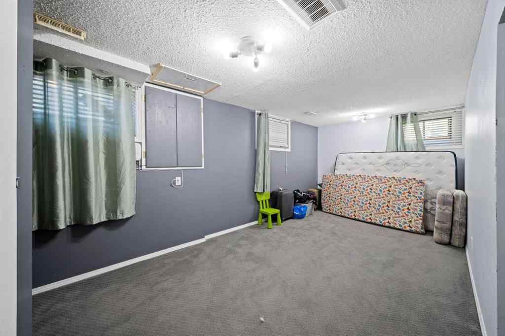 MLS® A2235798 - 3411 51A Avenue  in Southwest Innisfail Innisfail, Residential