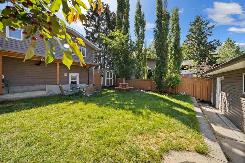 MLS® A2235798 - 3411 51A Avenue  in Southwest Innisfail Innisfail, Residential