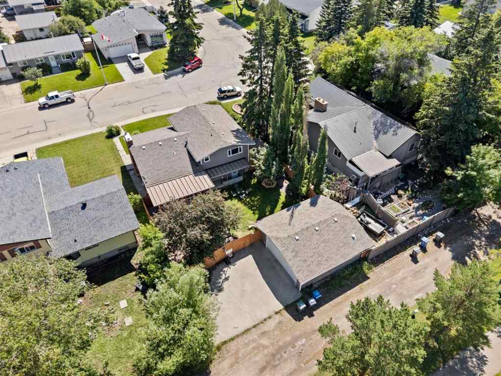 MLS® A2235798 - 3411 51A Avenue  in Southwest Innisfail Innisfail, Residential