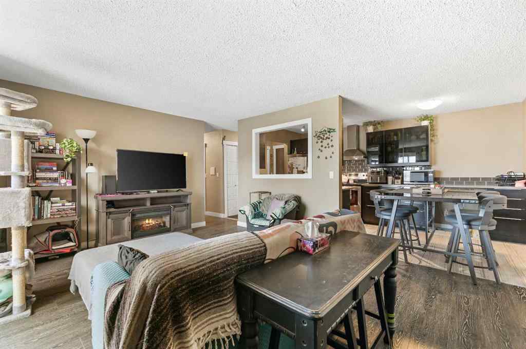 MLS® A2235803 - Unit #403 1113 37 Street SW in Rosscarrock Calgary, Residential