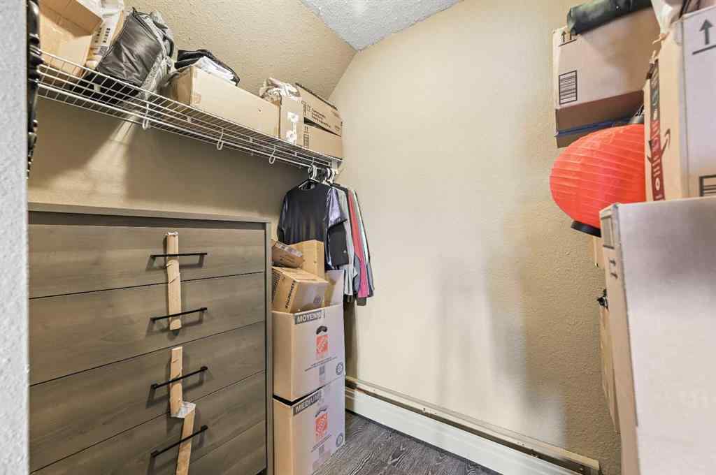 MLS® A2235803 - Unit #403 1113 37 Street SW in Rosscarrock Calgary, Residential