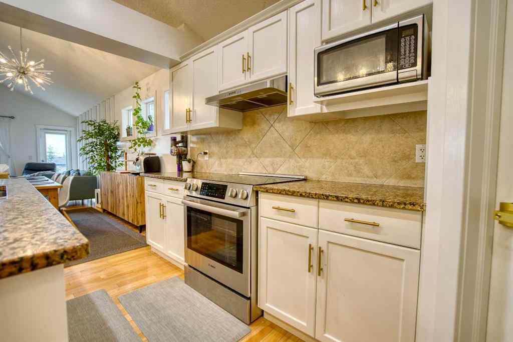 MLS® A2235816 - 109 Aspen Stone Place SW in Aspen Woods Calgary, Residential